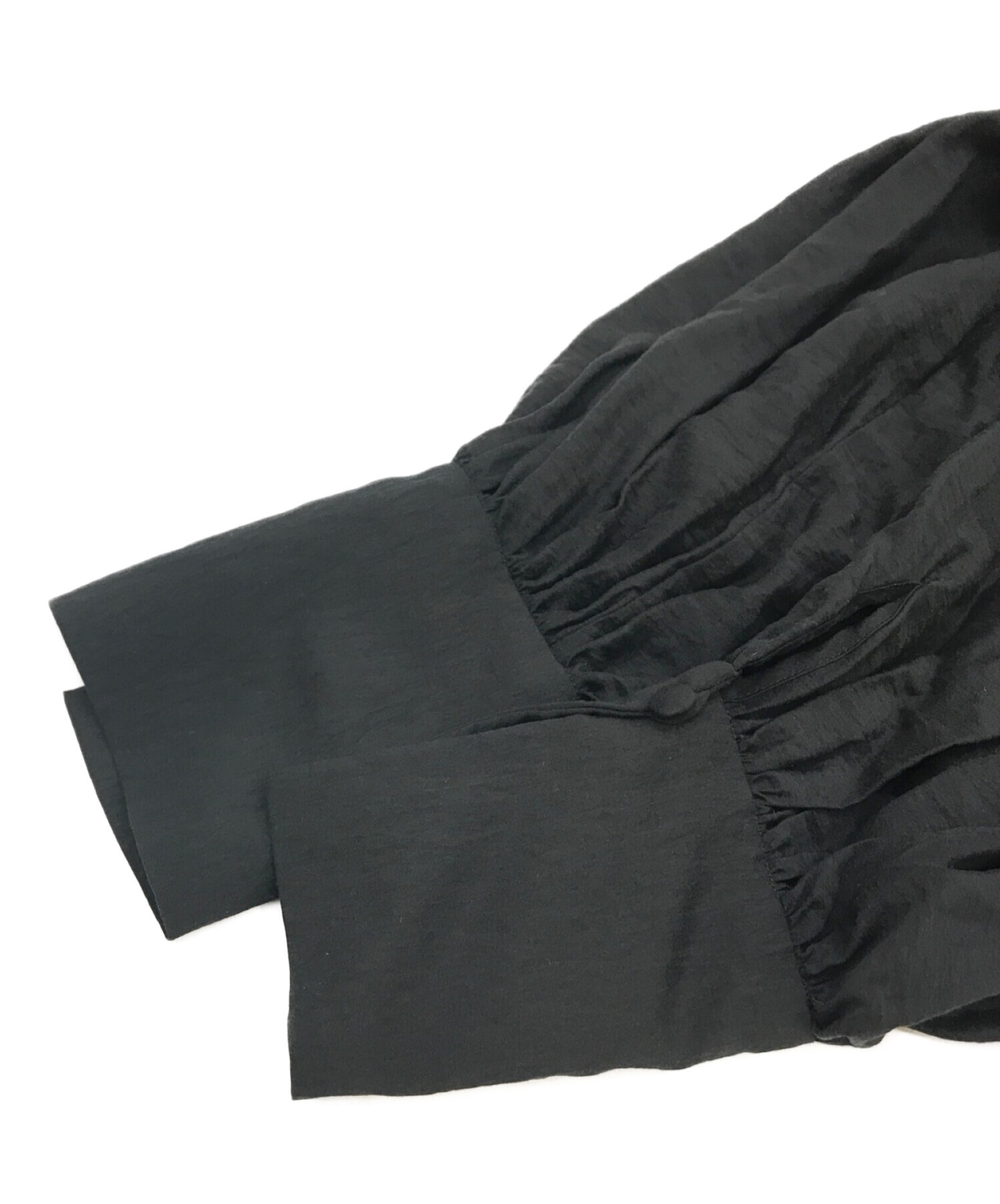 中古・古着通販】DEPAREILLE (デパリエ) フリルブラウス ブラック