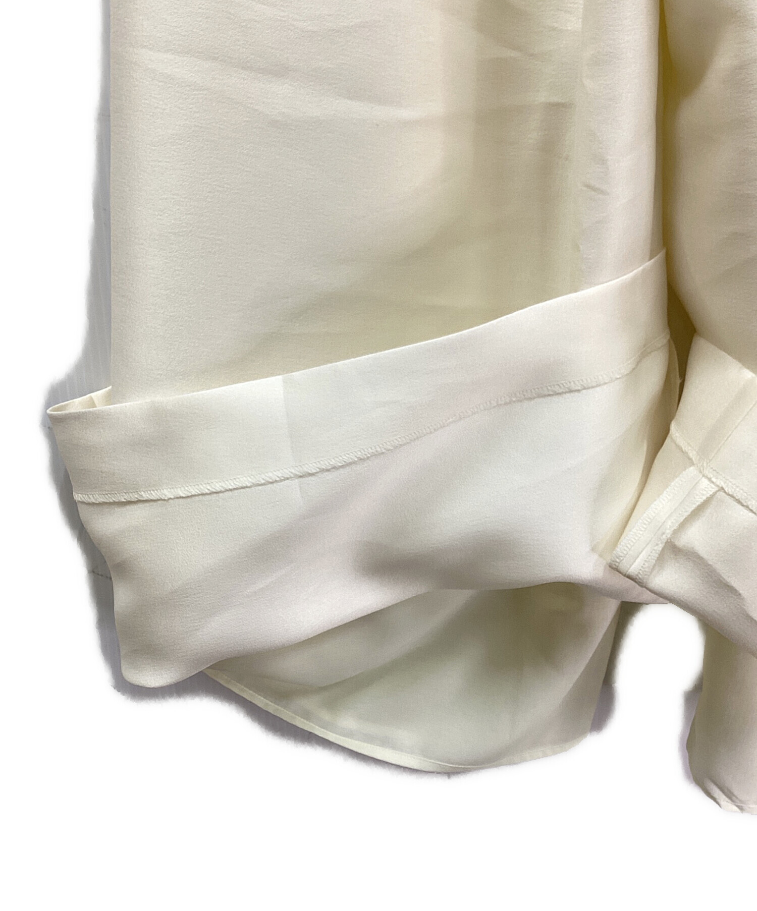 中古・古着通販】Heve (ヘイヴ) シアーサテンガウチョパンツ バニラ