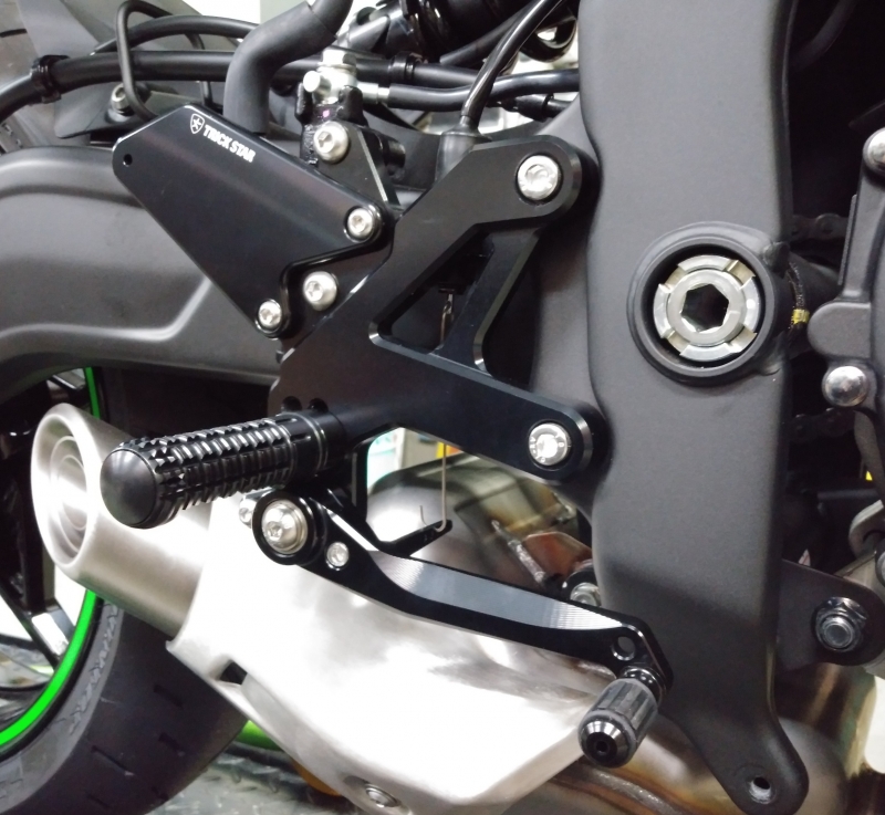 トリックスター / Ninja ZX-25R(21-25)/RR/SE (26)バックステップ