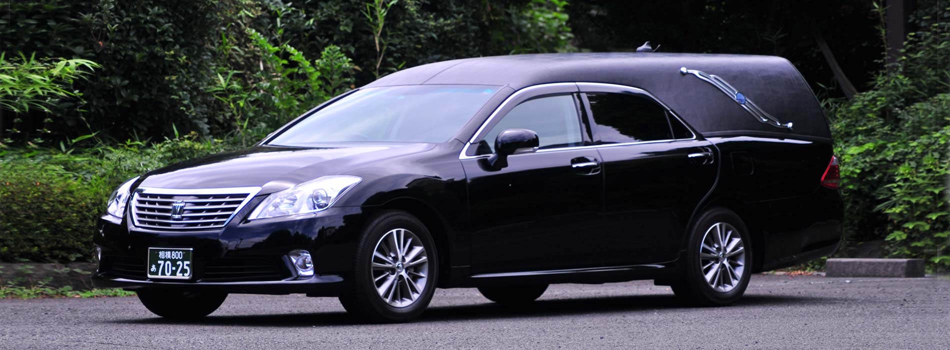 寝台車・霊柩車・マイクロバスのご用命は東礼自動車【公式】