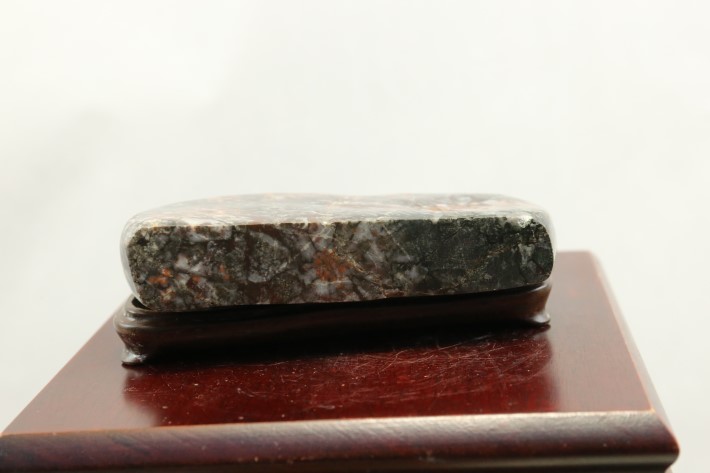 あ*げ様 根尾川産 六華 菊花石 小菊明瞭 台座・共箱付 鑑賞石 盆石 紋