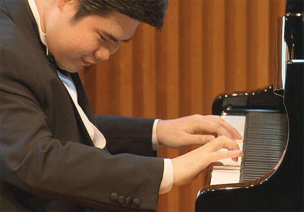 公式】ユーキャンの通販ショップ 辻井伸行のサロン・コンサート DVD全5