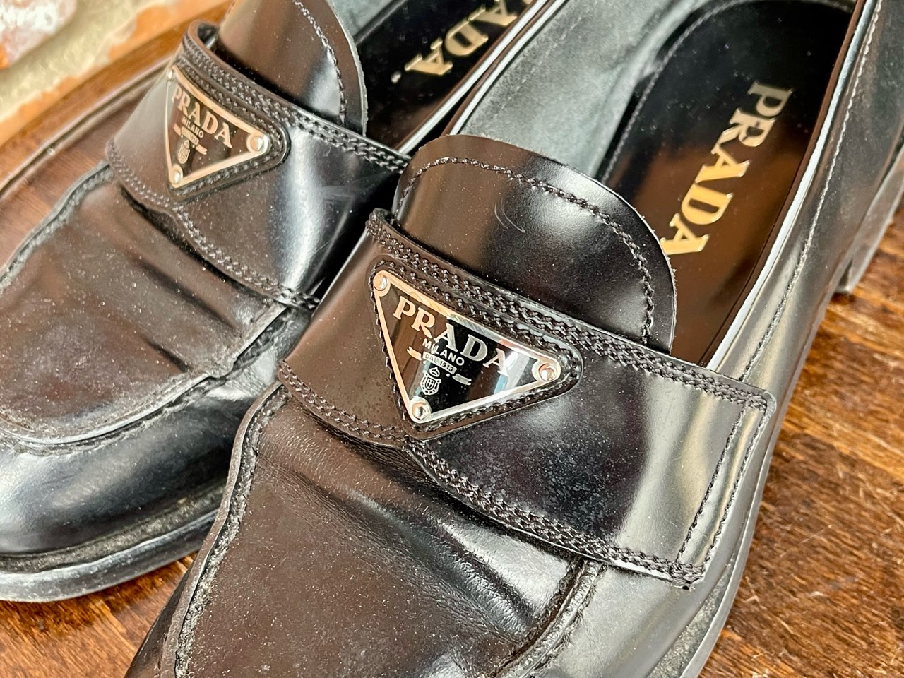 PRADA 】 プラダ レディース ローファー ソール補修｜BLOG｜ユニオン