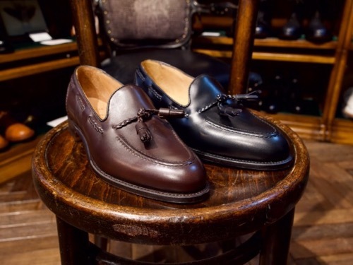 チーニー タッセルローファー 