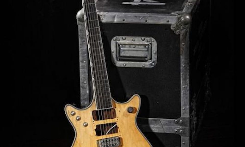 Gretsch Guitars Salute AC/DC Stalwart Young - uDiscover