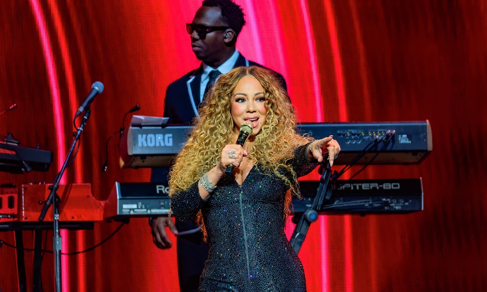 マライア・キャリー、横浜初日公演レポ。歌姫による4幕構成のステージ