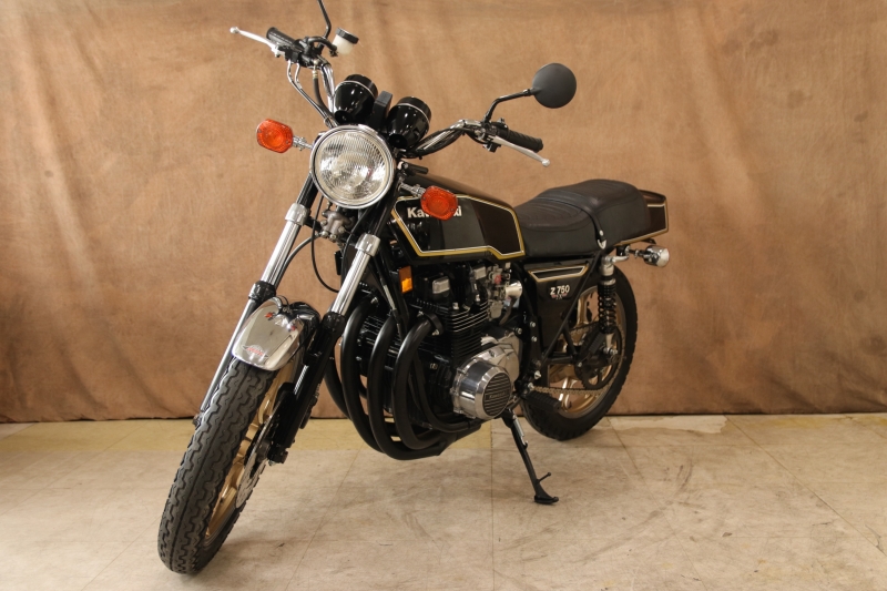 Z750FX-Ⅰ CRキャブ+ショート管仕様｜SOLD OUT｜旧車・絶版バイクなら
