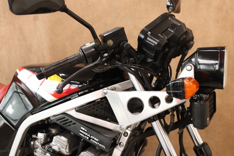 CBR400F Ⅰ型 モリワキフォーサイト｜SOLD OUT｜旧車・絶版バイクなら