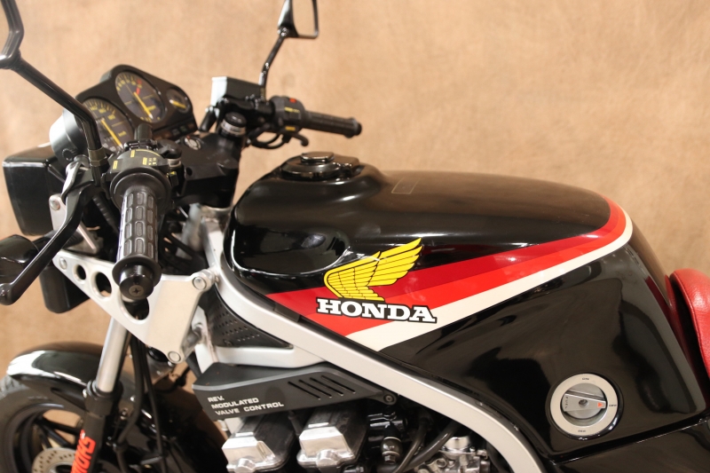 CBR400F Ⅰ型 モリワキフォーサイト｜SOLD OUT｜旧車・絶版バイクなら