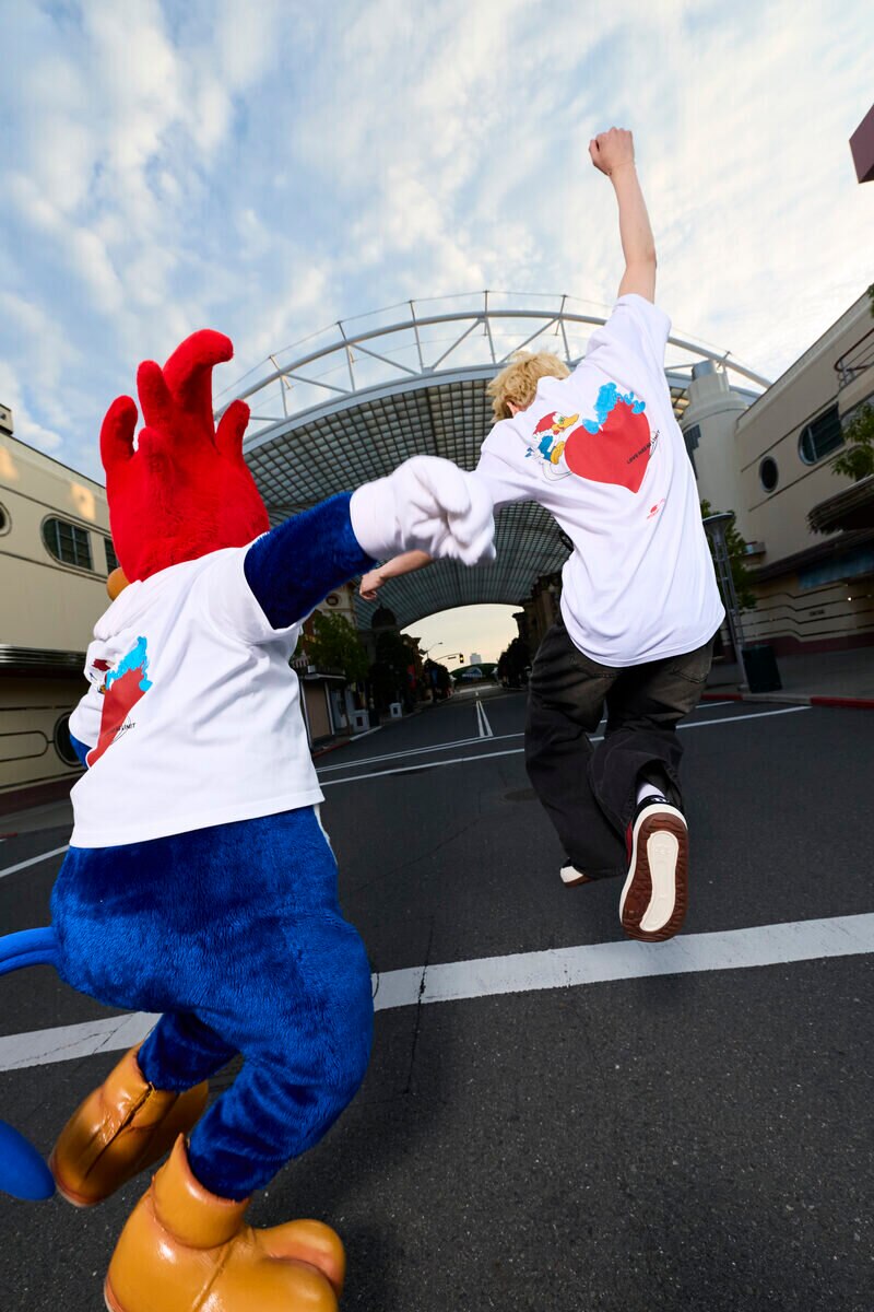 LOVE HAS NO LIMITチャリティグッズ第三弾 SNS世代が注目する覆面現代