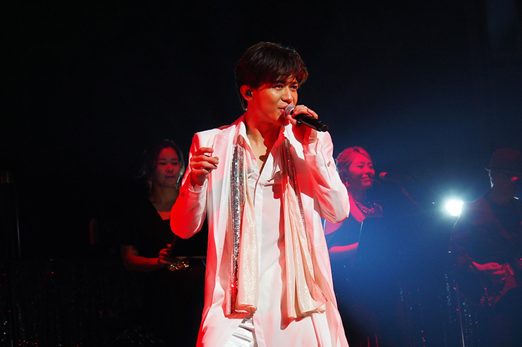 新浜レオン、LINE CUBE SHIBUYAでデビュー5周年記念コンサートを開催