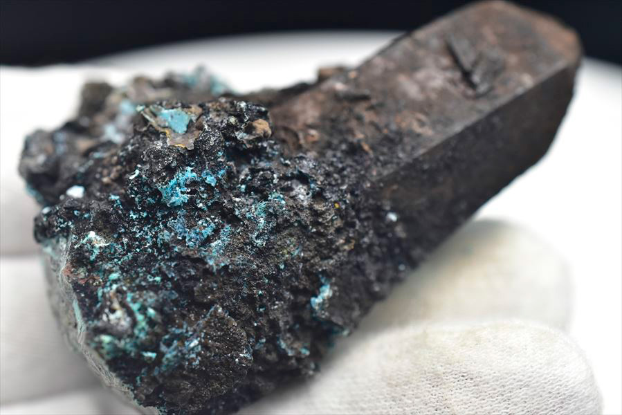 新産鉱物 クリソコラクォーツ（Tentadora鉱山）結晶原石｜アップ