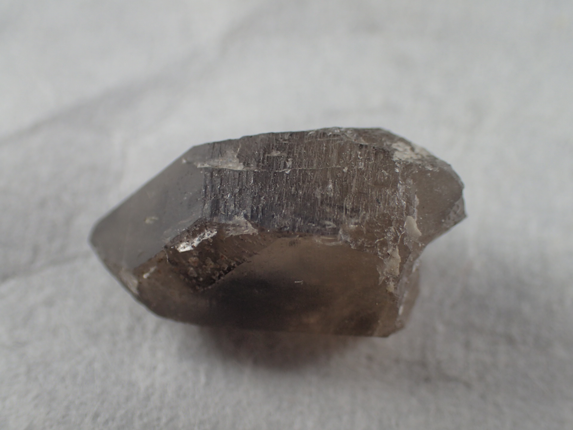 最高品質煙水晶(Smoky Quartz) 岡山県矢掛町内田 産 ｜石の販売専門店