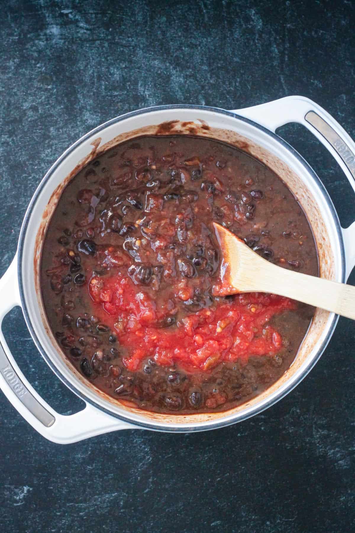 Easy Vegan Black Bean Chili - Veggie Inspired