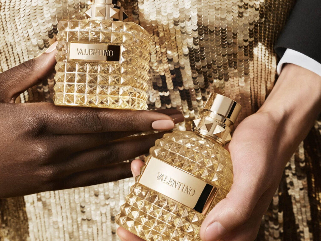 ヴァレンティノ ビューティから、ローマを表現した「ボーン イン