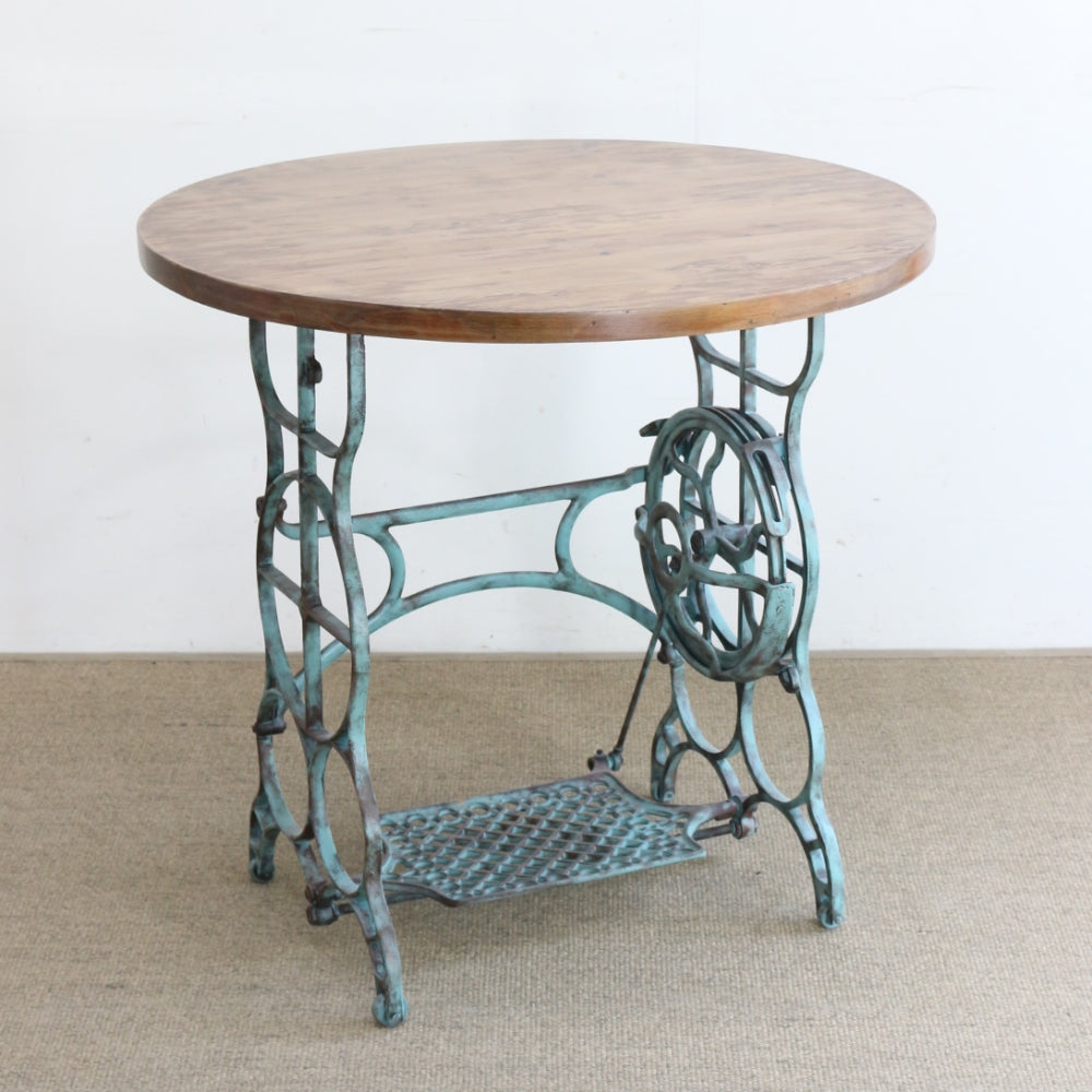 シャビーな味わいがオシャレ♪ ミシン脚テーブル・当店オリジナル AA2