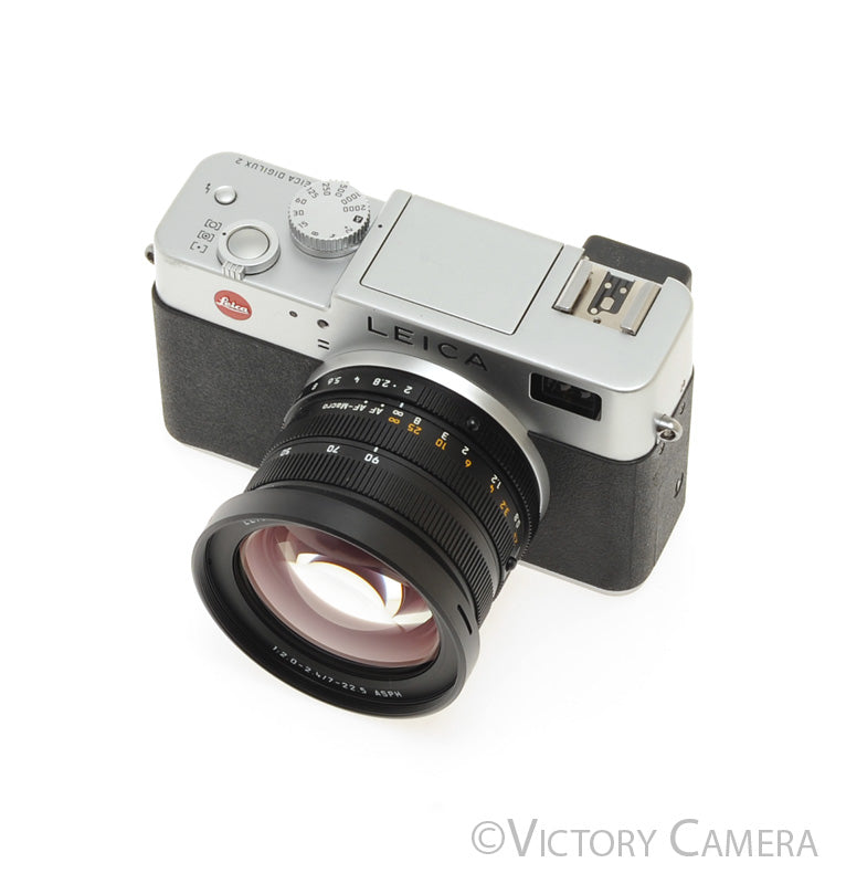 Leica Digilux 2 Chrome Digital w/ 28-90mm Vario-Summicron Lens [EXC]