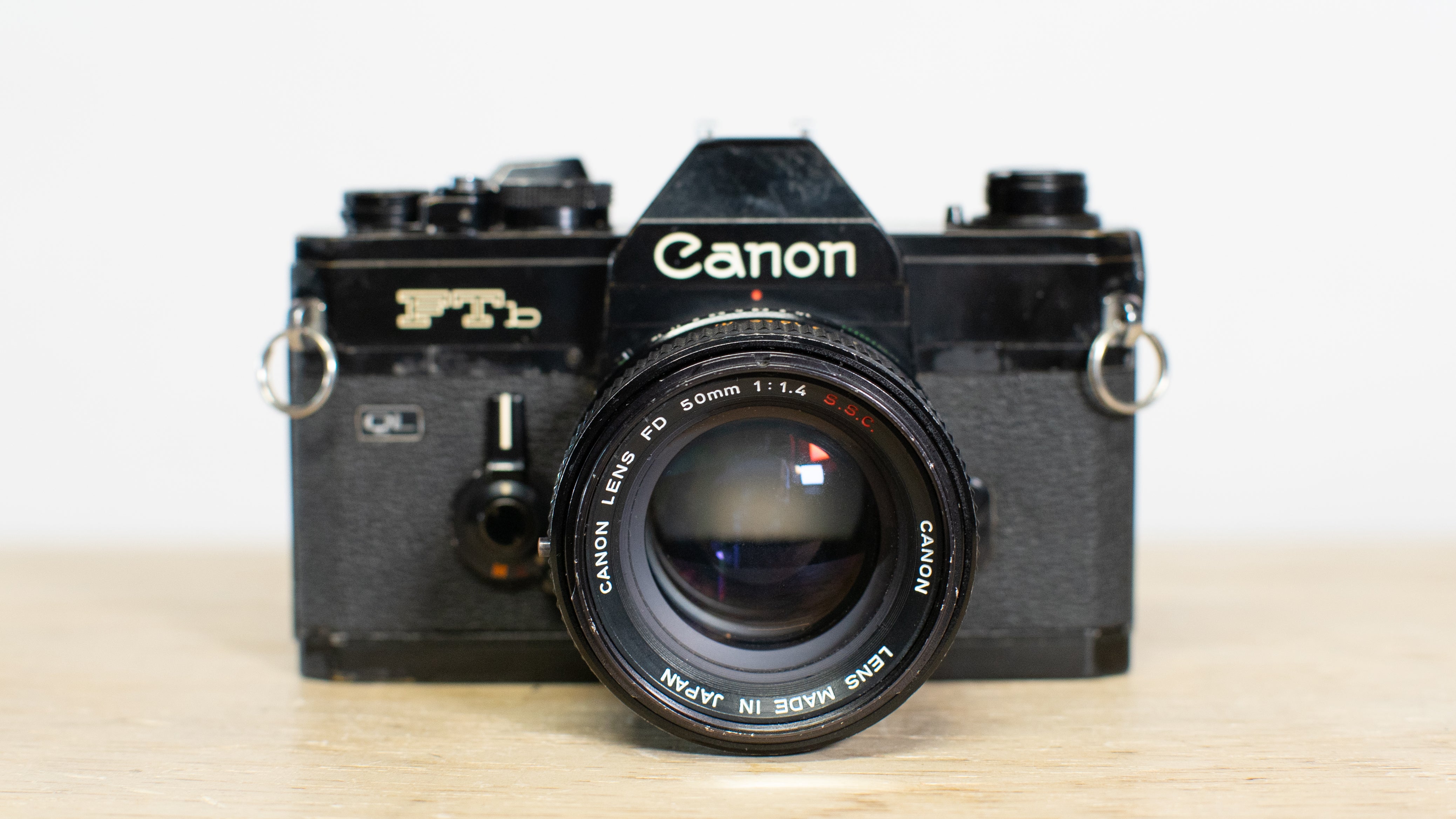 Canon FTb QL 35mm Film Camera – Viejita Vintage