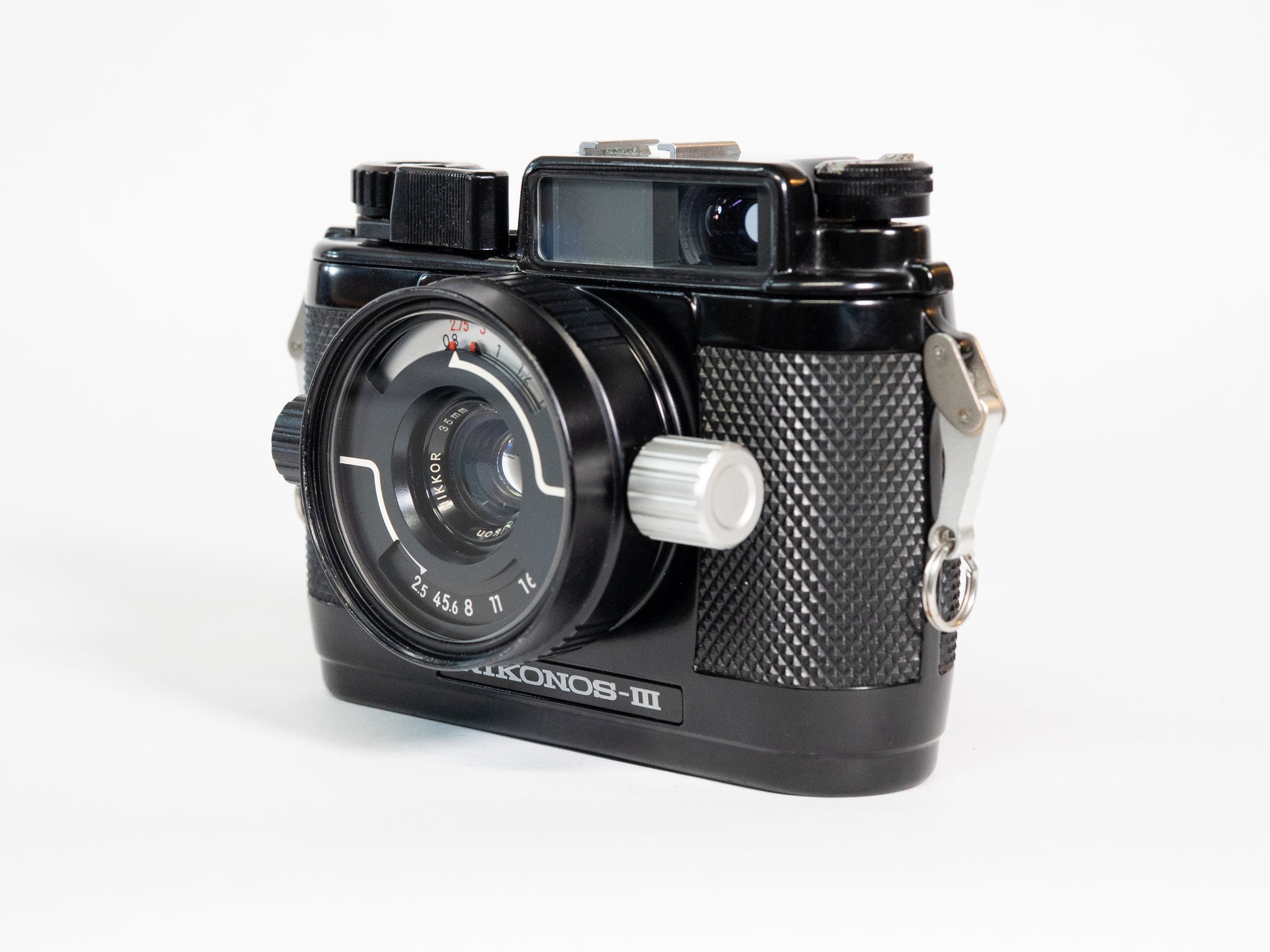 Nikonos III 35mm Film Camera with Nikkor 35mm Lens – Viejita Vintage