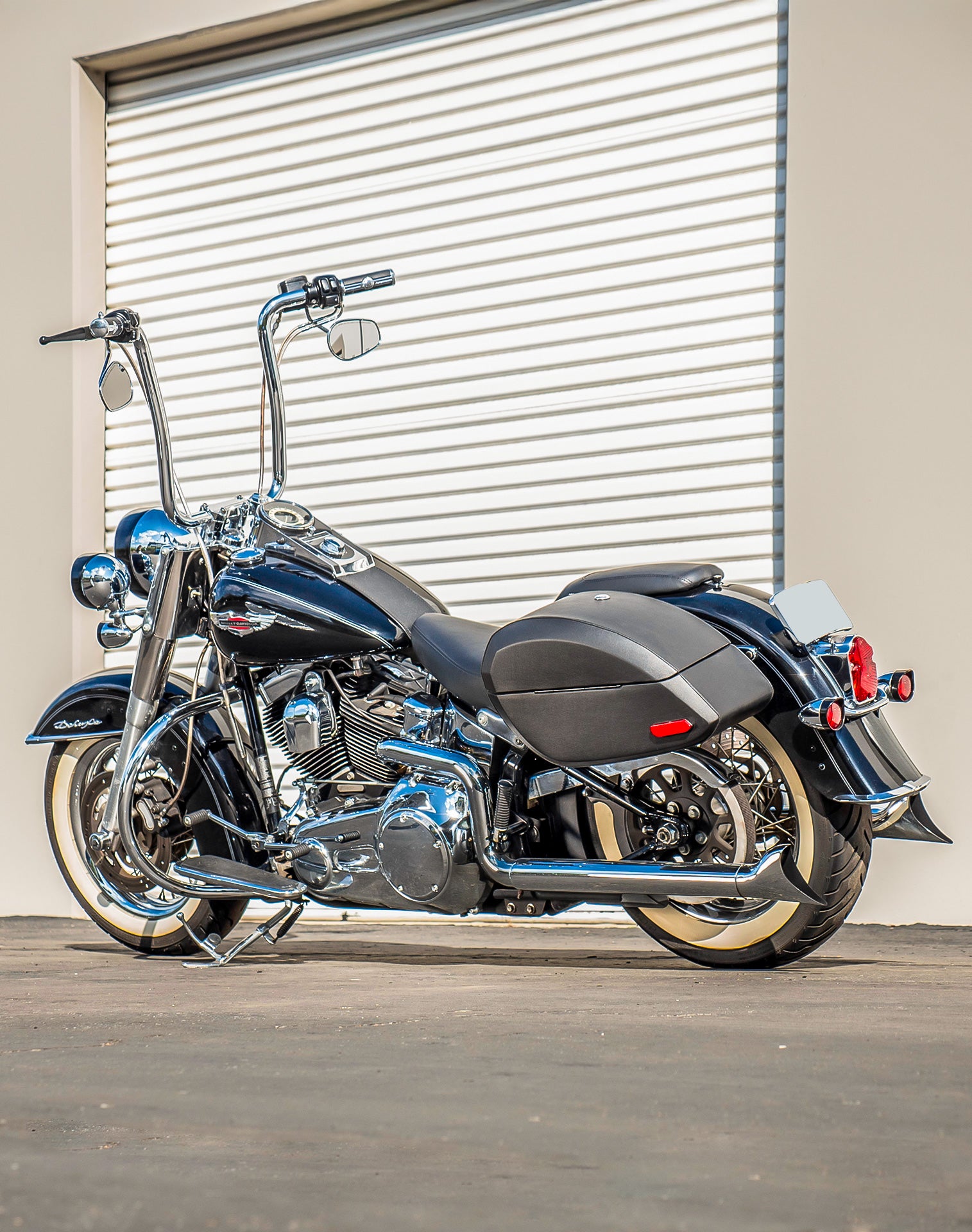 Viking 28L Phantom Large Harley Softail Deluxe FLSTN/I Leather