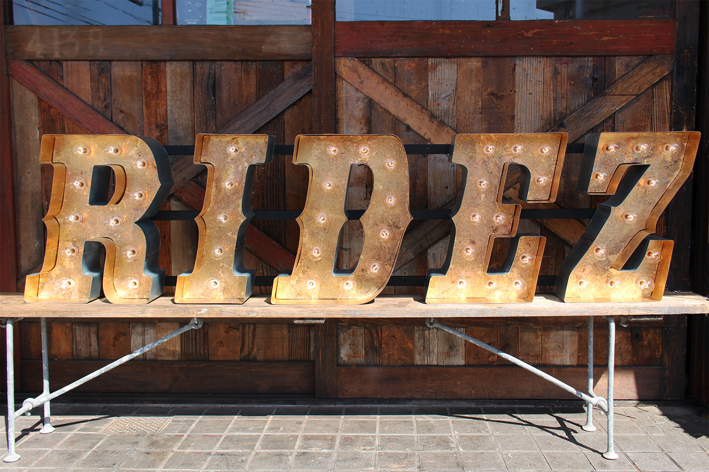 マーキーサイン 電球看板 アメリカンバルブサイン（詳細