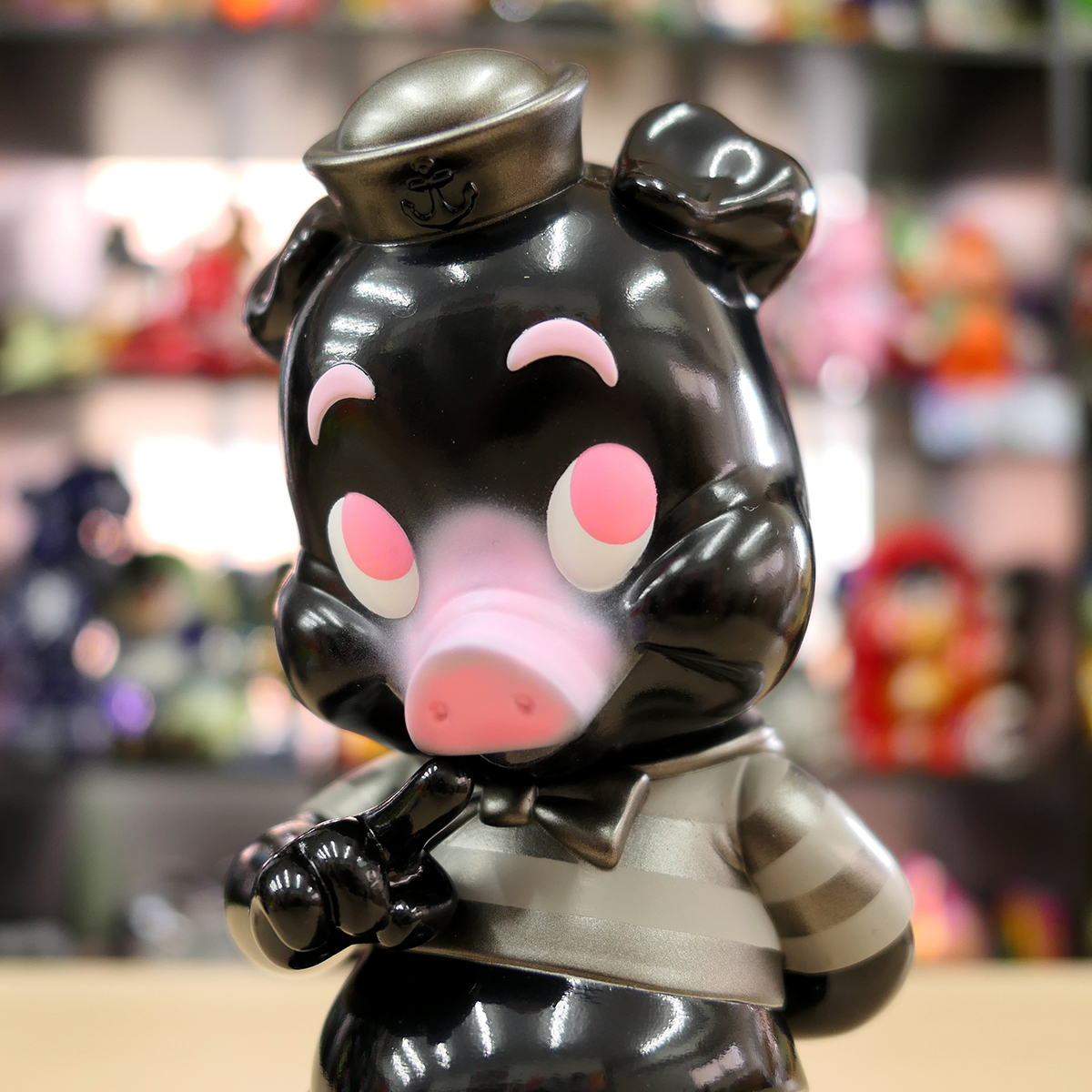 Piggums Kuro Buta(黒豚) by Frank Kozik x BlackBook Toy - Vinyl Pulse
