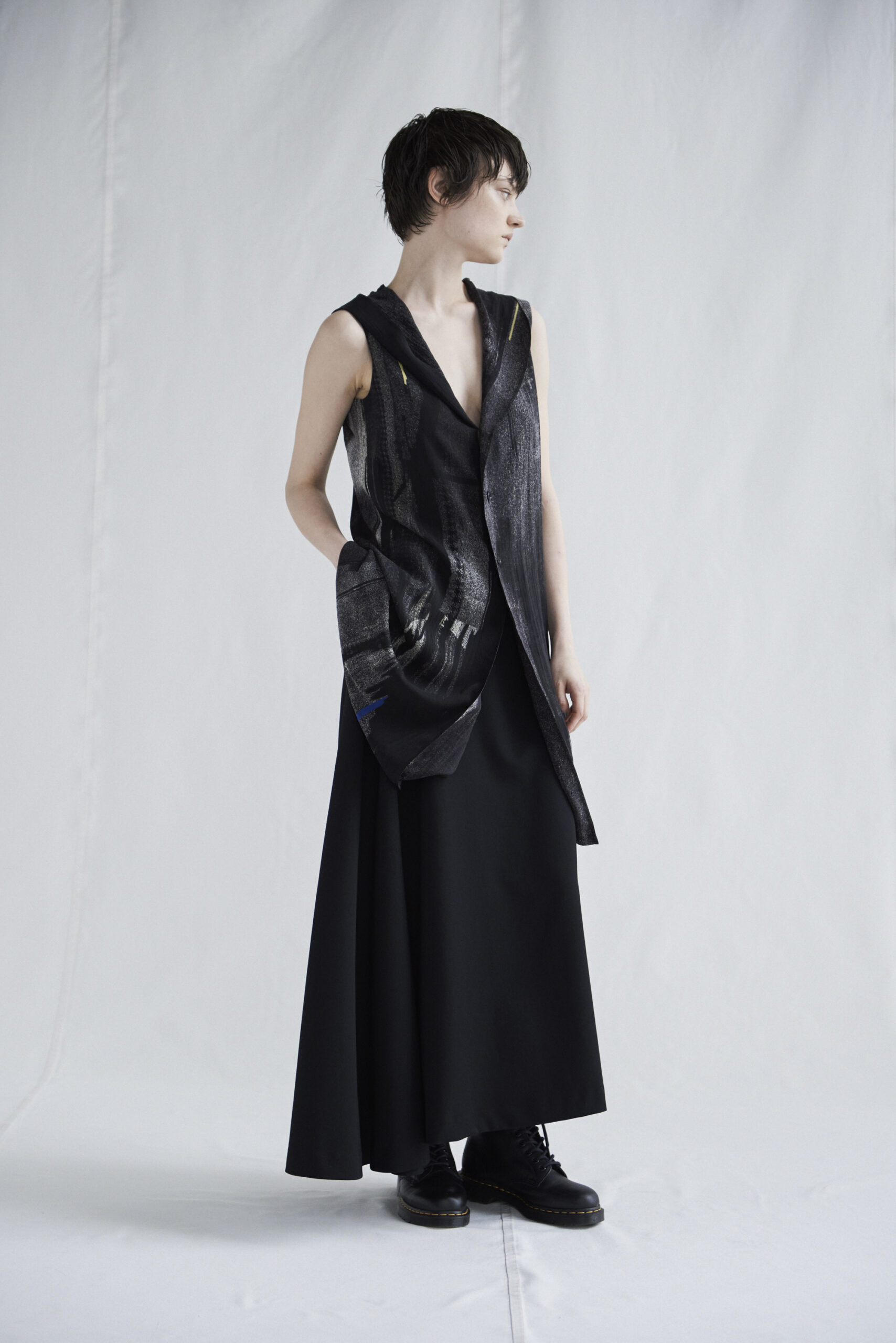 Y's RESORT2025 COLLECTION | Yohji Yamamoto (ヨウジヤマモト