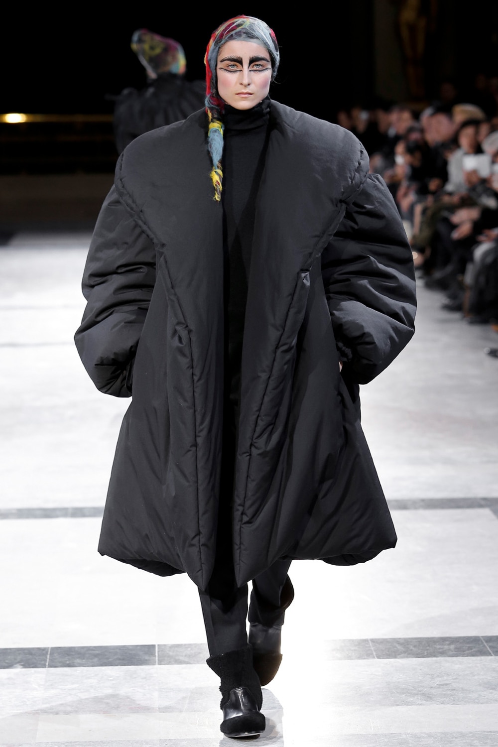 AUTUMN / WINTER 2014-15 | Yohji Yamamoto (ヨウジヤマモト) Official