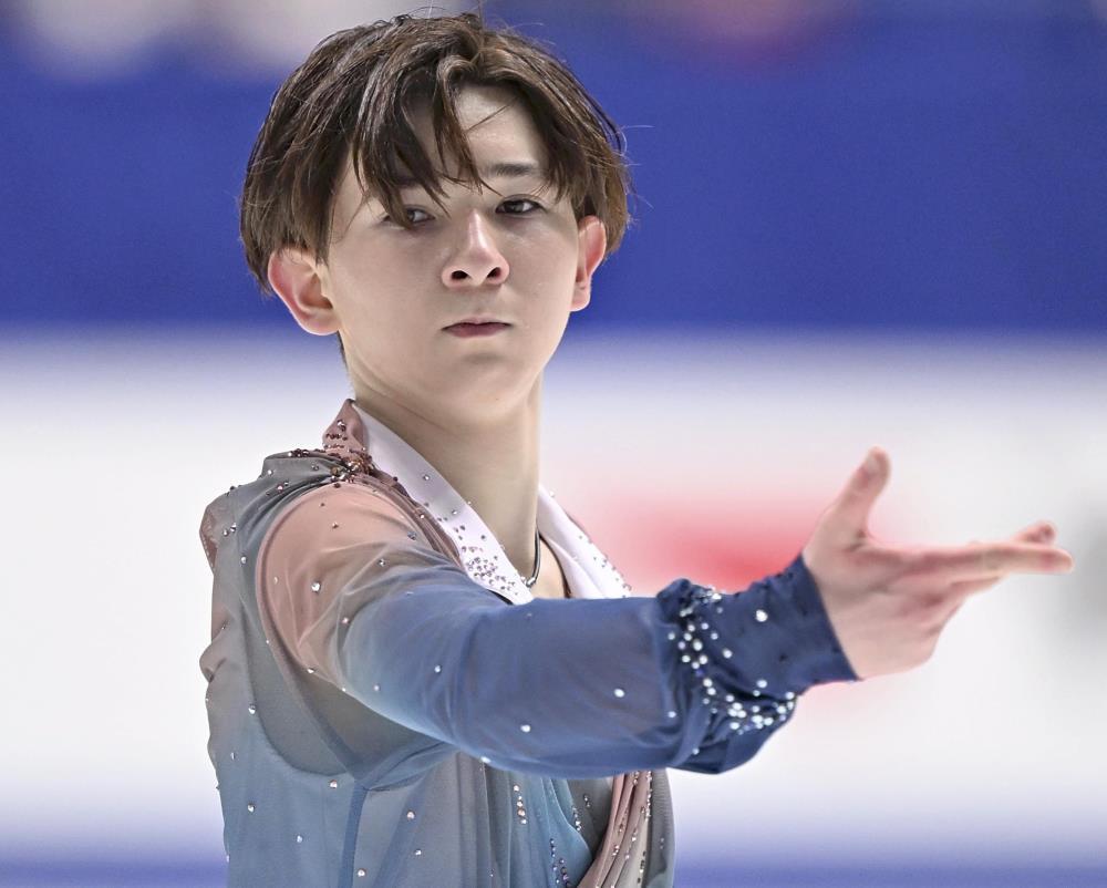 鍵山優真が全日本フィギュア初優勝、イギリス出身で16歳の中田璃士が