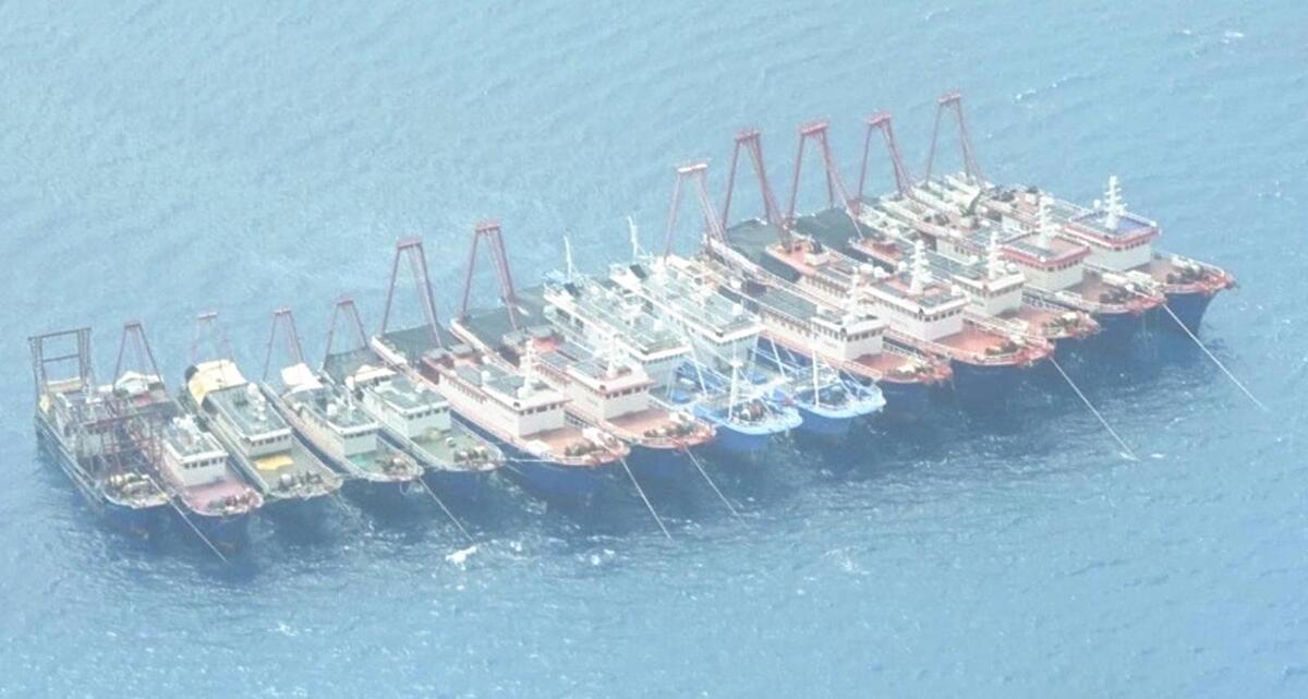 南沙諸島に中国船100隻超、退役軍人や漁民ら「海上民兵」の船舶か