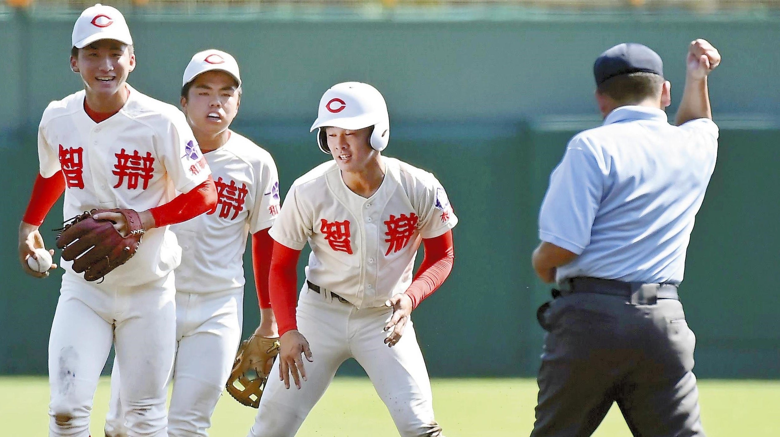 高校野球：そっくりユニホーム「どっちかわからなかった」けど「夢の