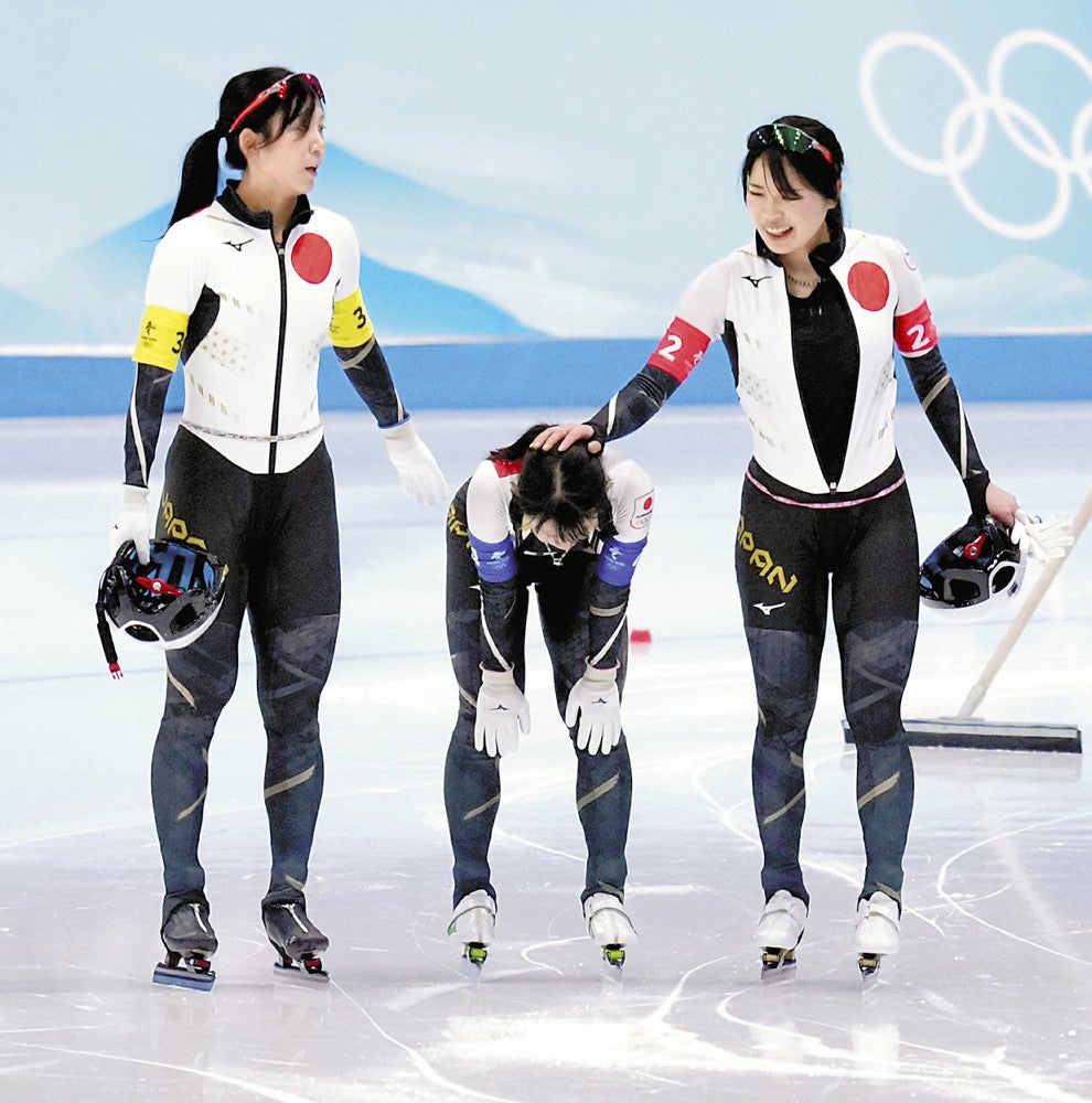 手を合わせて妹に謝る高木菜那、恩師「次は笑顔見たい」…追い抜き「銀