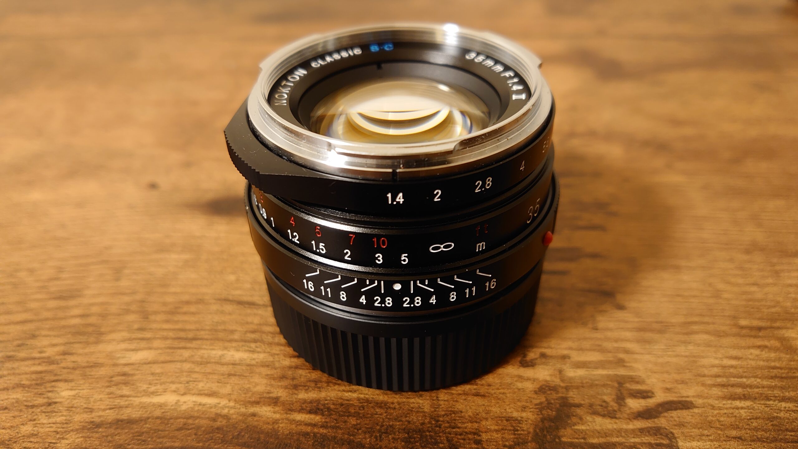 オールドレンズの味わいが楽しめる現代レンズ「Voigtlander NOKTON