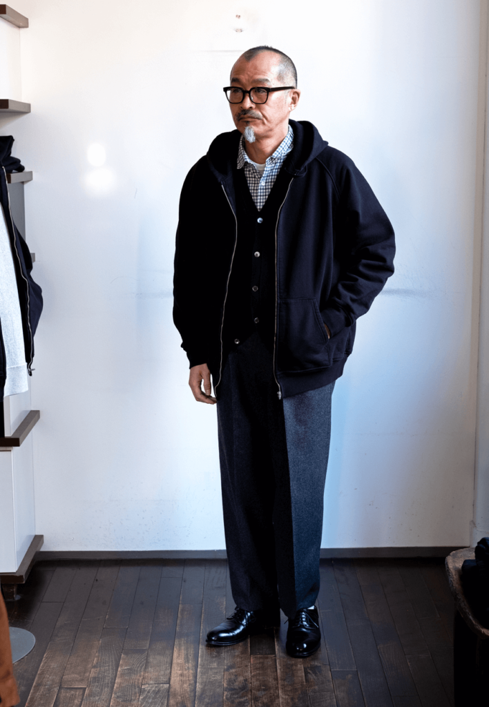 COMOLI コットン吊裏毛 ジップパーカ | 大阪心斎橋のメンズ洋服の