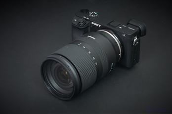 タムロン TAMRON 17-70mm F/2.8 Di III-A VC RXD Model B070 ／ 奈良