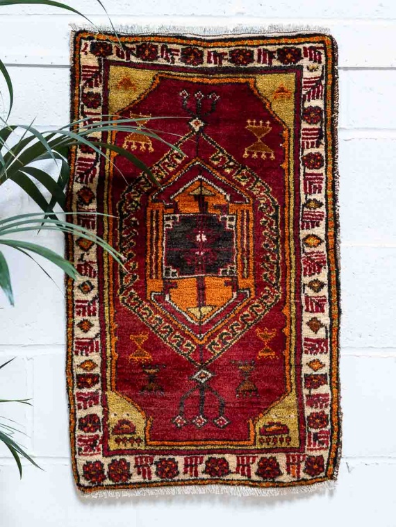 Small Turkish Sivas Rug 59x94cm - Handmade in Turkey With Soft Wool