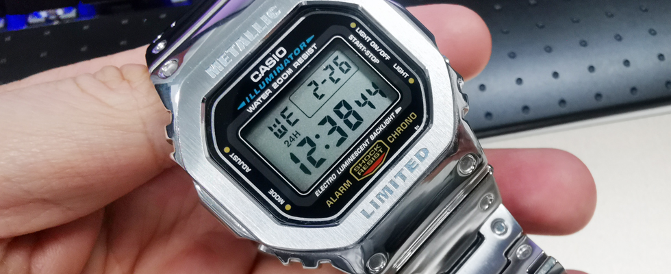 G-SHOCK フルメタルオリジンのレプリカ？ DW5600E-1Vカスタムメタル