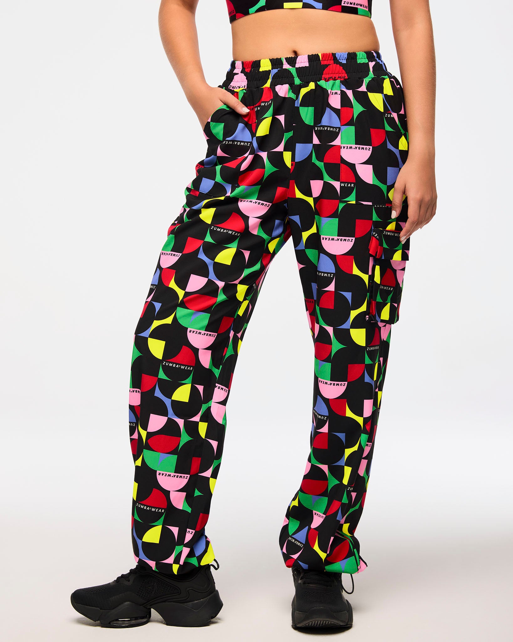 Zumba Haus Cargo Pants With Bungee Details – Zumba Wear | STRONG iD