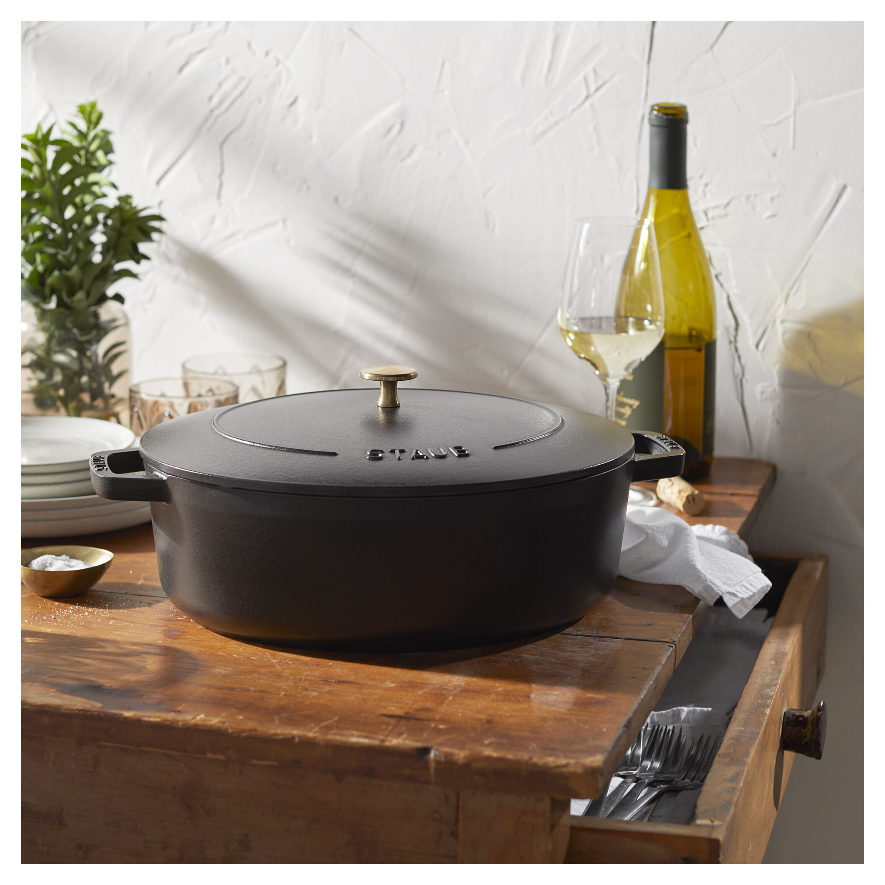 Buy Staub Cast Iron French oven | ZWILLING.COM