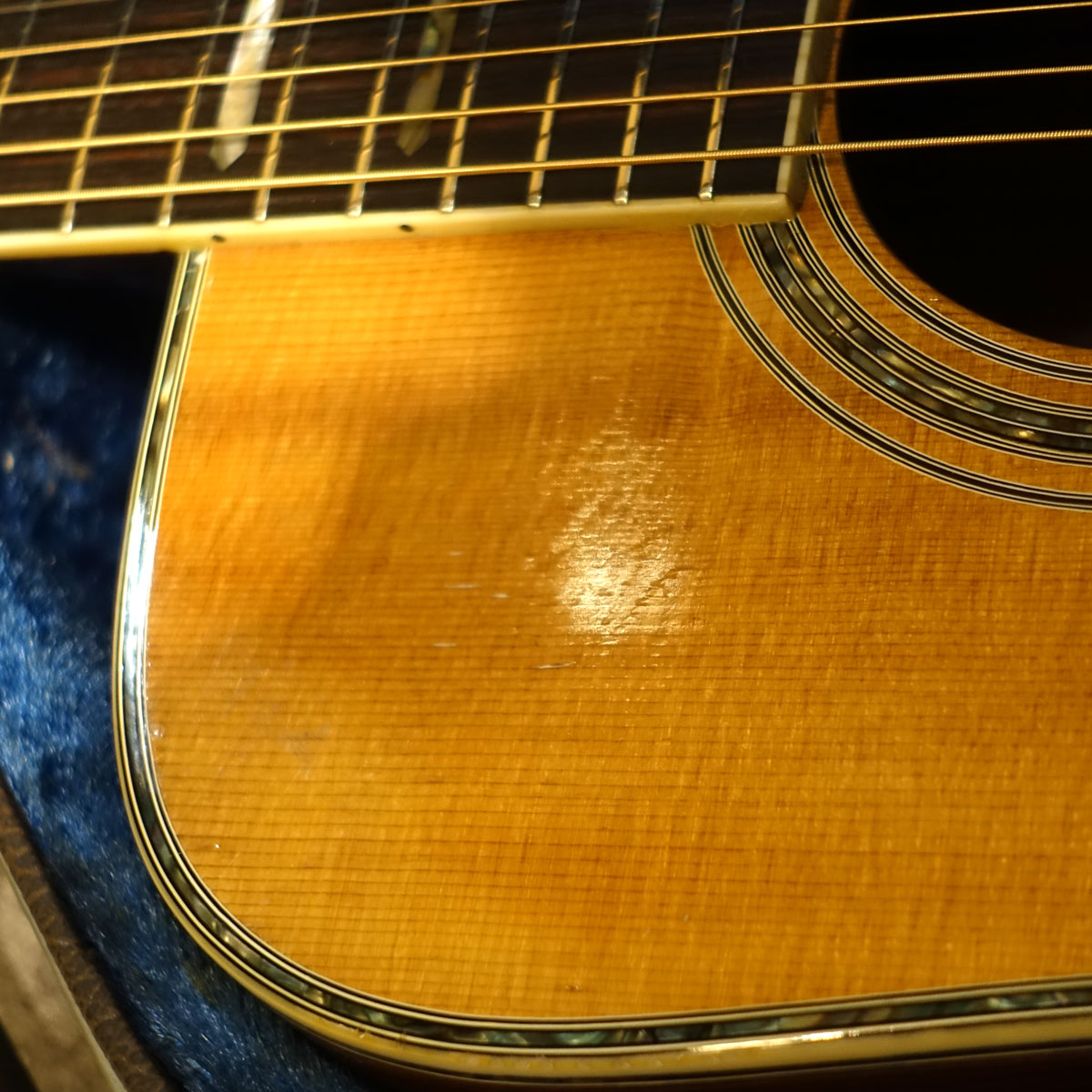 サイド＆バックの木目が印象的な1978年製 K.Yairi YW600 | イシバシ