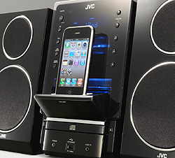 iPod/iPhoneをダイレクト接続できるワンプッシュドック搭載iPod/iPhone