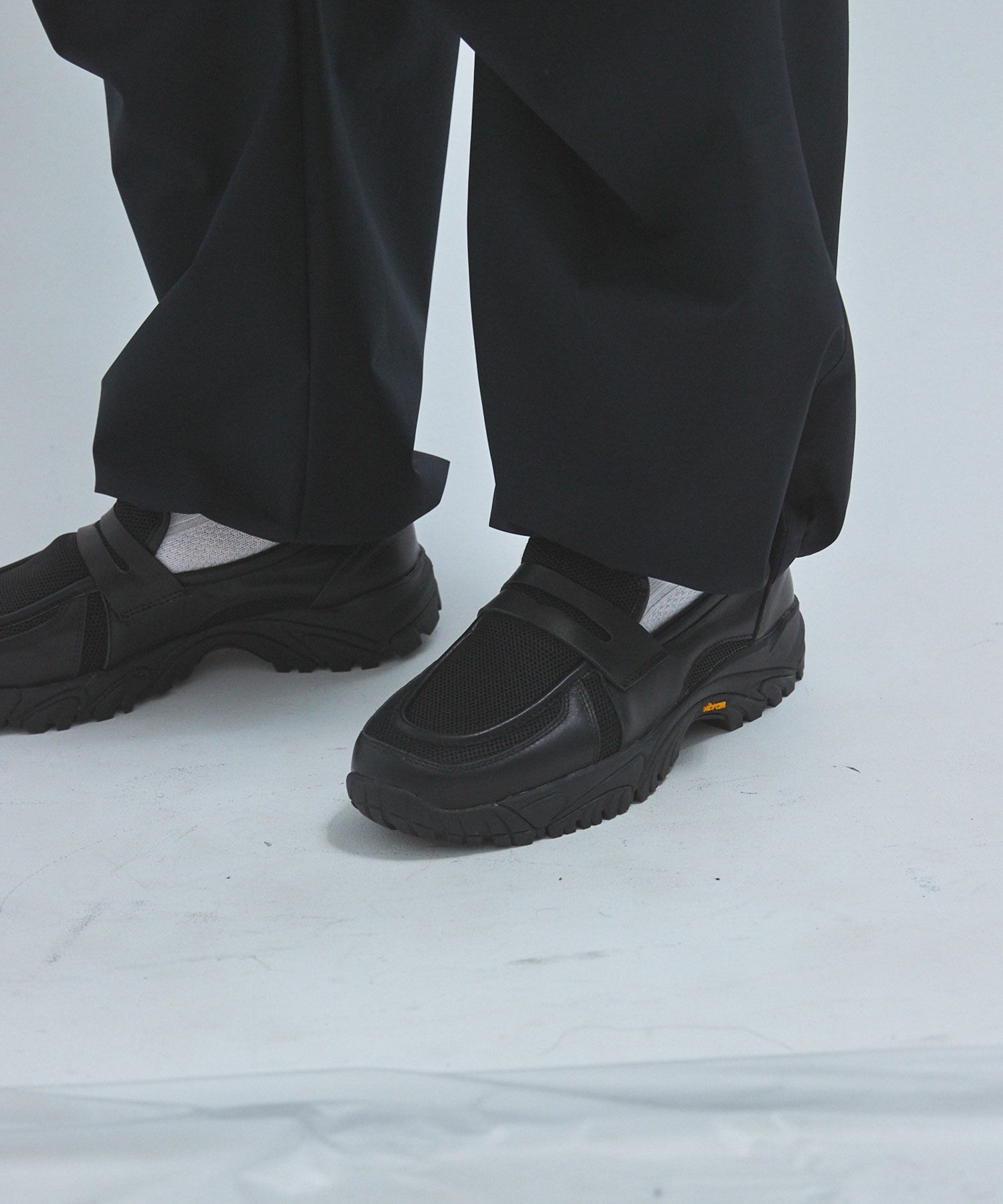 VIBRAM×OPENING ACT] ボリュームVIBRAMソールメッシュ×リアルレザー