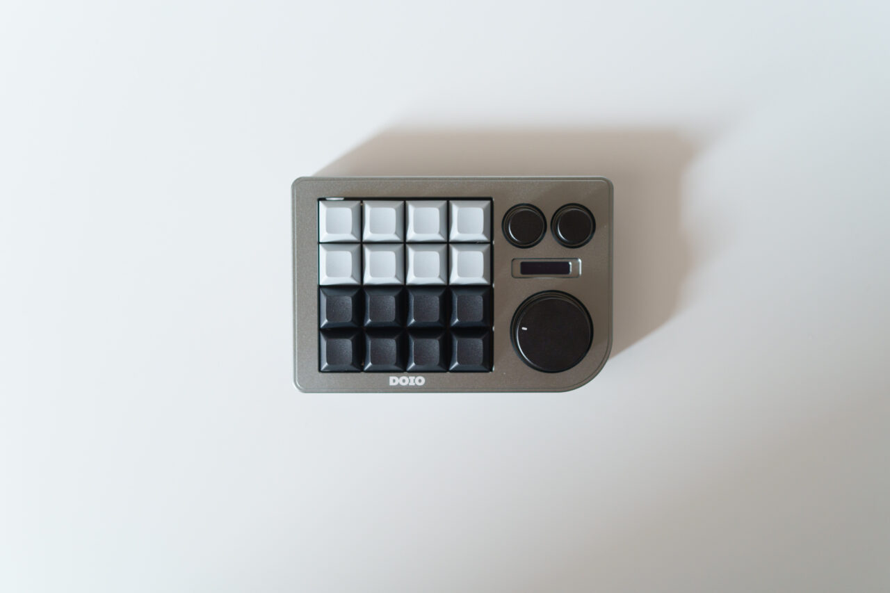 DOIO KB16 レビュー：1万円で買えるガスケットマウント搭載、ホット