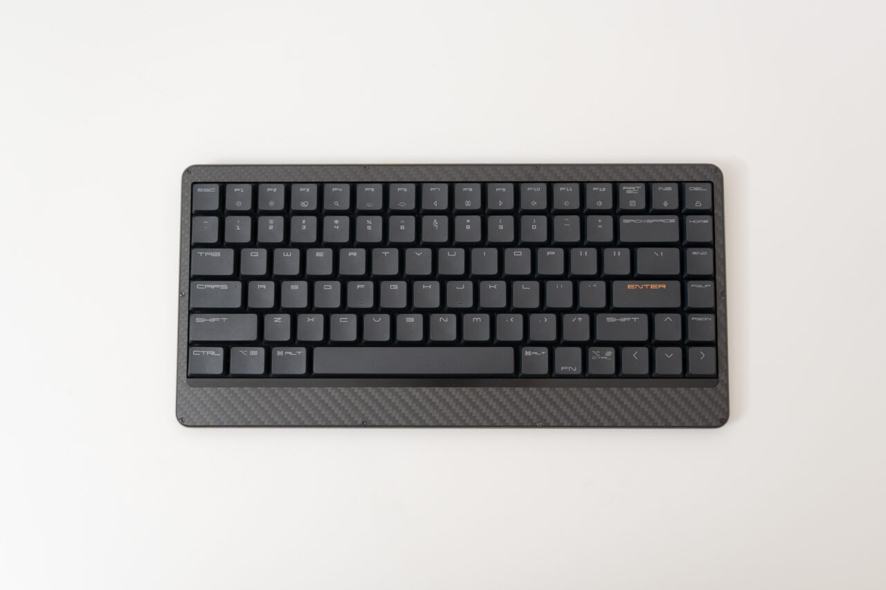 Lofree Edge レビュー：ガスケットマウントを搭載した超薄型＆軽量