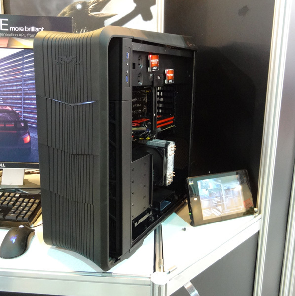 SilverStone、小型microATX対応PCケースなどを展示 | 日経クロステック