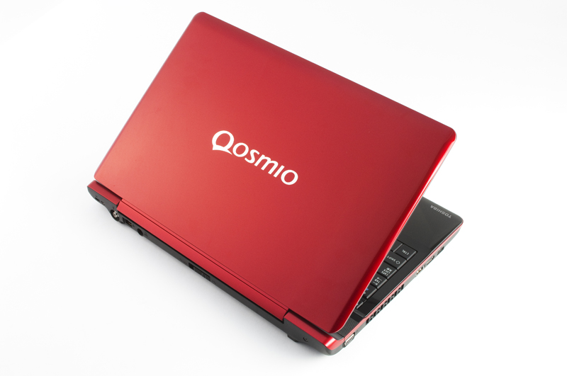 戸田覚の最速レビュー】高性能で安い！Qosmioの新テレビノート登場