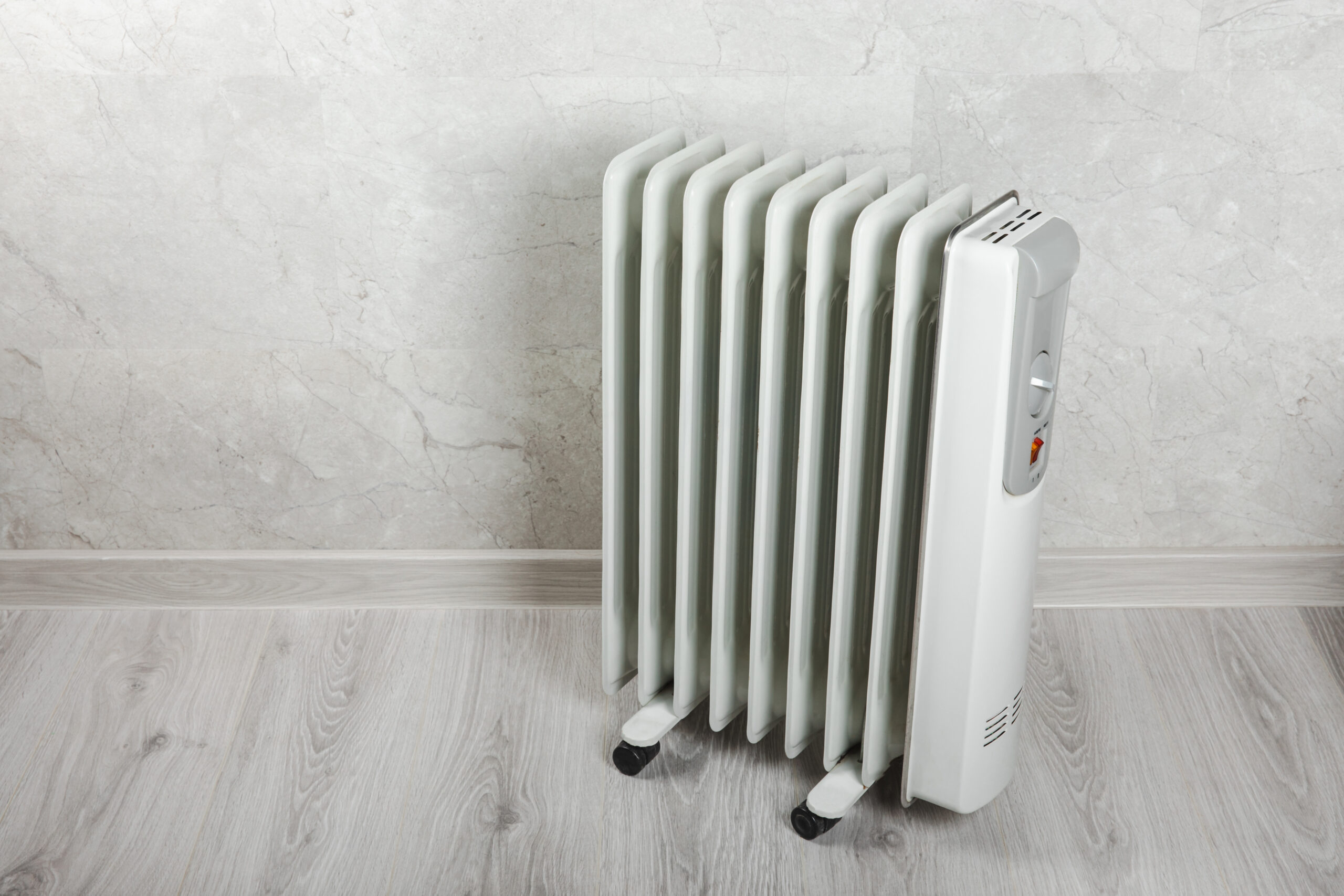 2026年】部屋全体を暖める電気ストーブおすすめ20選！大容量や小型