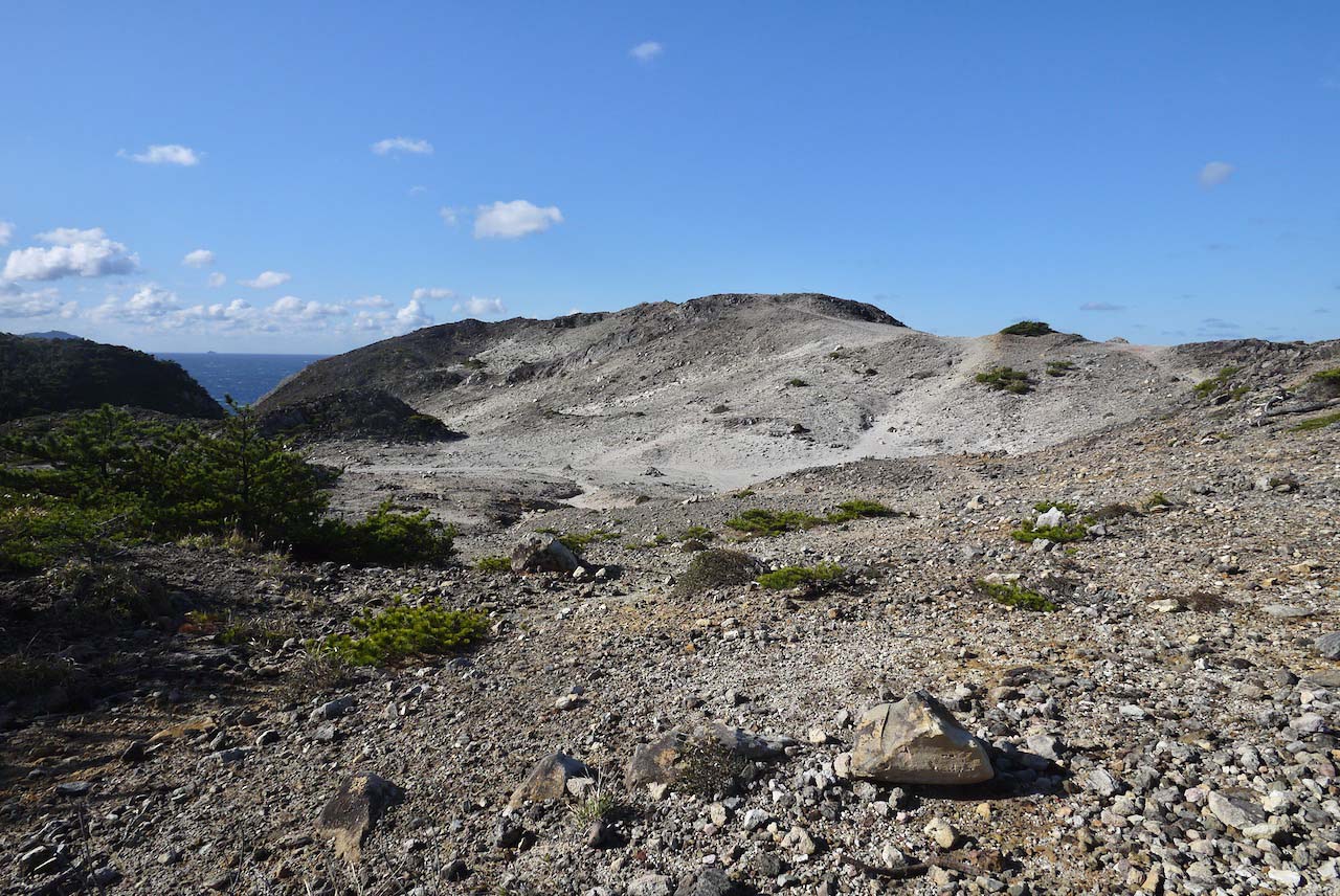 式根島の唐人津城は伊豆諸島の魅力がコンパクトにぎっしり 秩父の