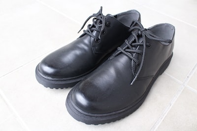 GUメンズ革靴】おすすめはラウンドトゥシューズ | モノと暮らしと