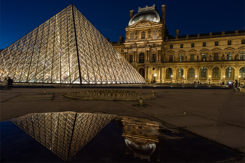 パリ】ルーブル美術館の夜景 －治安状況・アクセス・地図など完全レポート